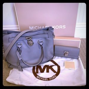Authentic Michael Kors Hamilton bag & wallet